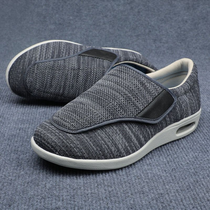 Extra breite orthopädische Schuhe